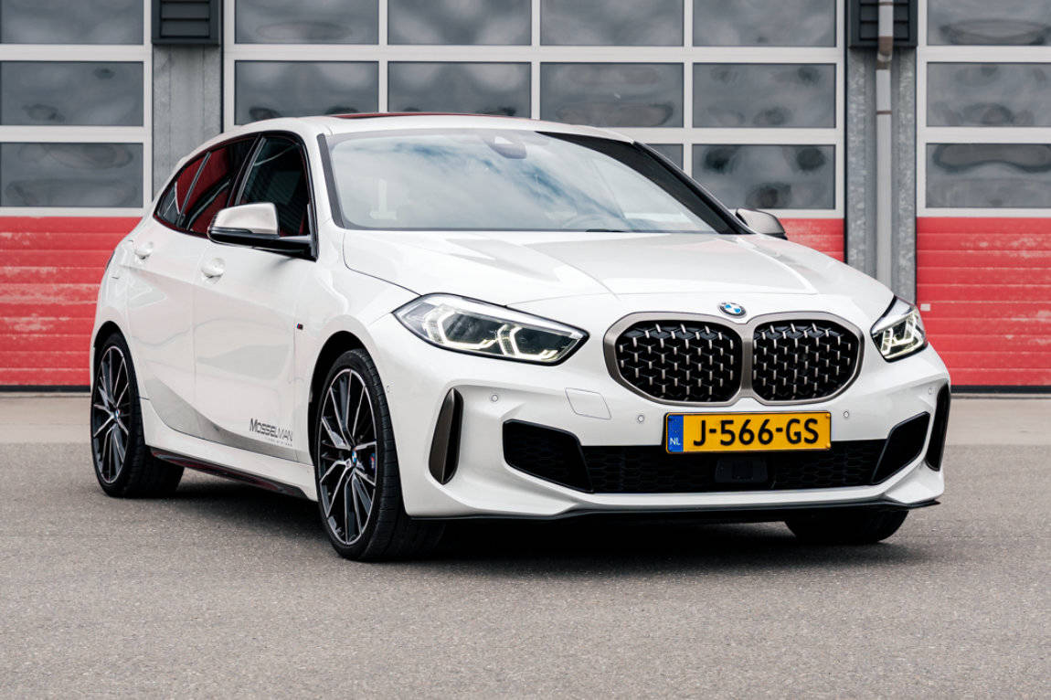 Mosselman M135i Front