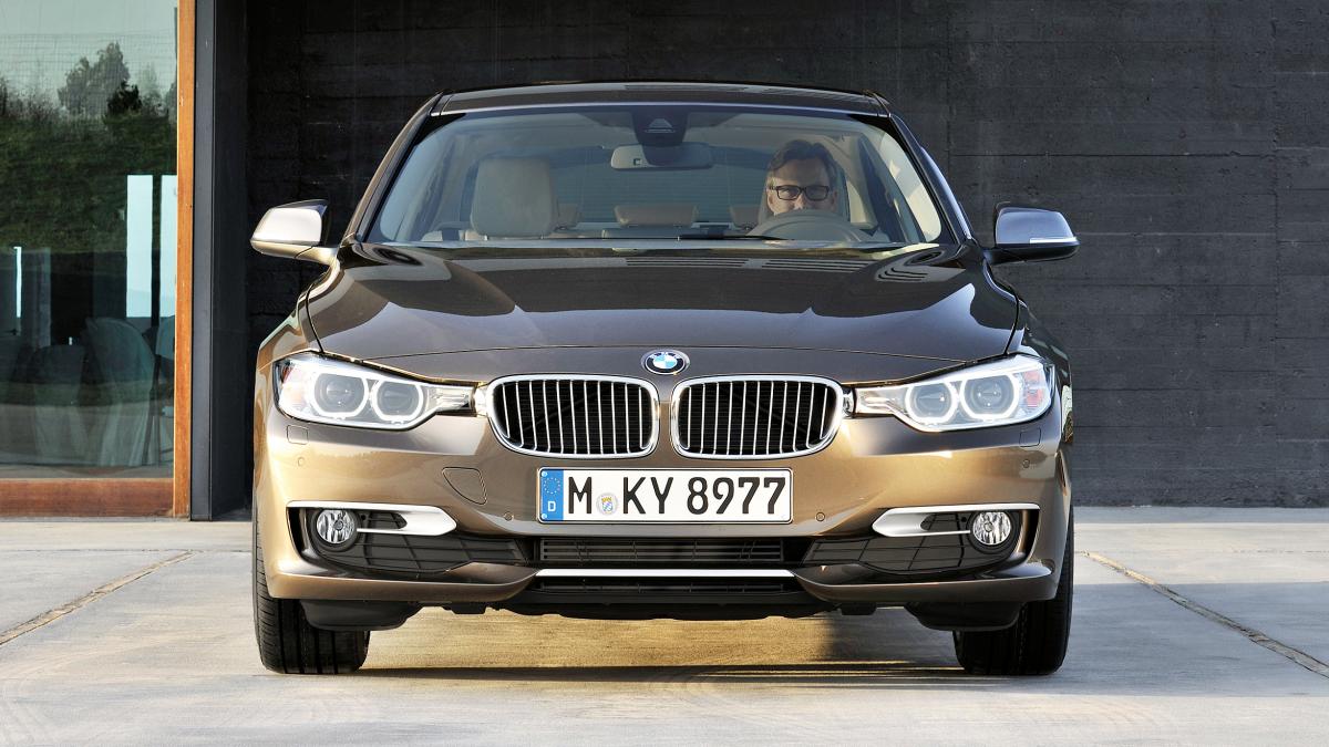 bmw 316i bontott alkatrészek 2017