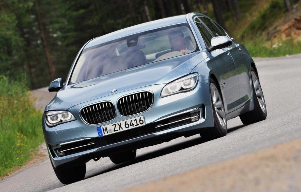 BMW 750i F01 510hp