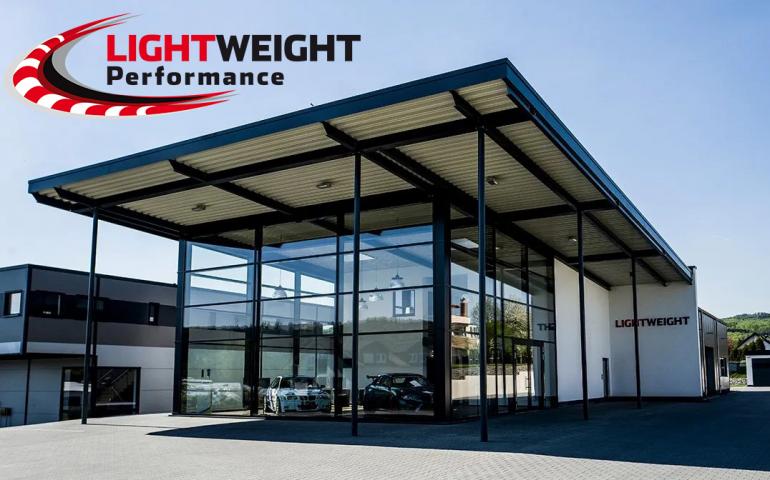 LIGHTWEIGHT Performance